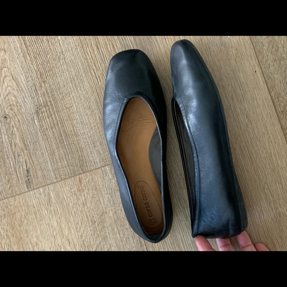 Black flats